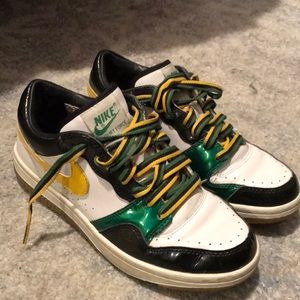 Rasta Nike Dunks
